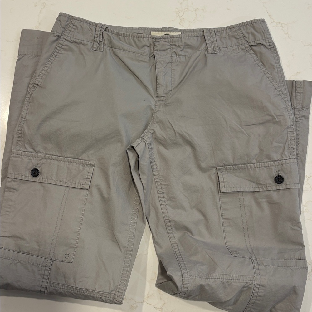 Banana Republic Cargo Pants in - Picture 3 of 9